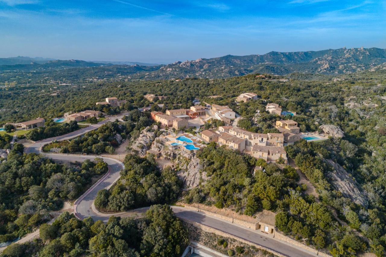 Hotel Borgo Smeraldo 阿尔扎凯纳 外观 照片